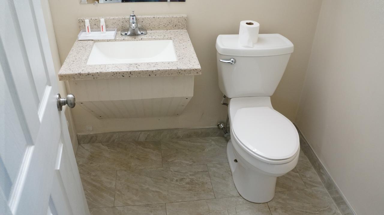 Best Stay Inn Plainville Экстерьер фото