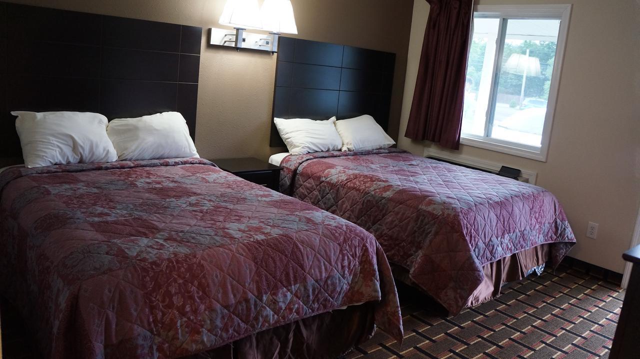 Best Stay Inn Plainville Экстерьер фото